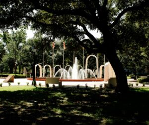 Centrum kultury Poznań – jak rewitalizowane budynki stają się nowymi przestrzeniami